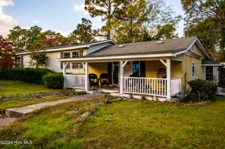 2800 Moore Avenue, New Bern, NC 28562