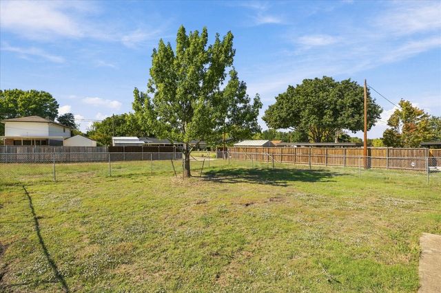 205 N Jobson Road, Sunnyvale, TX 75182