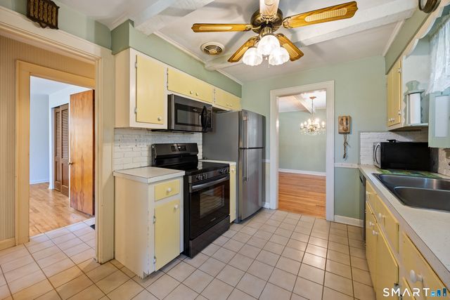 39 Central Avenue, West Haven, CT 06516