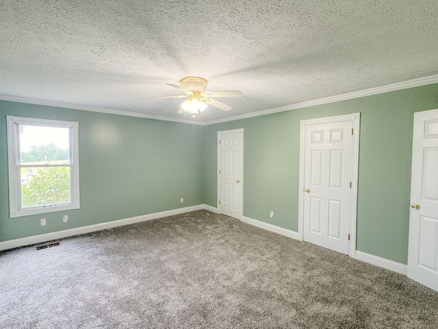 6606 Highway 52, W, Lafayette, TN 37083