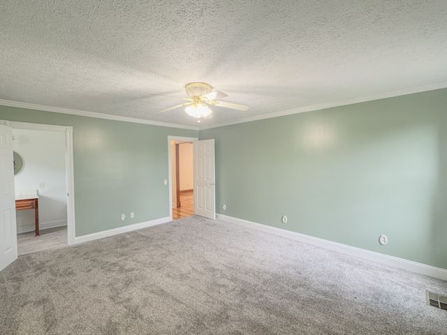 6606 Highway 52, W, Lafayette, TN 37083