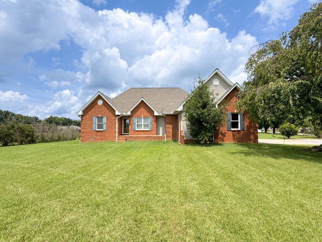 6606 Highway 52, W, Lafayette, TN 37083