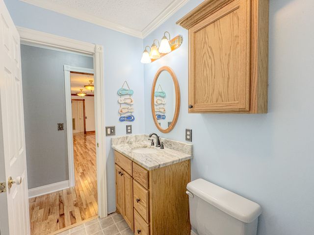 6606 Highway 52, W, Lafayette, TN 37083