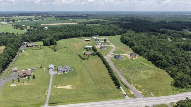 6606 Highway 52, W, Lafayette, TN 37083