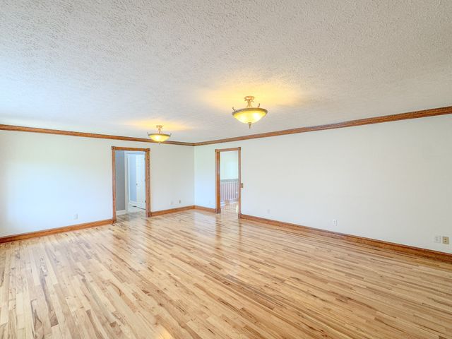 6606 Highway 52, W, Lafayette, TN 37083