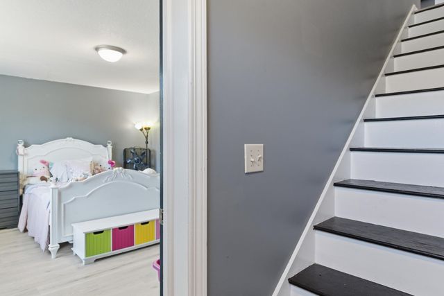 71 Goshen Drive, Loudon, NH 03307