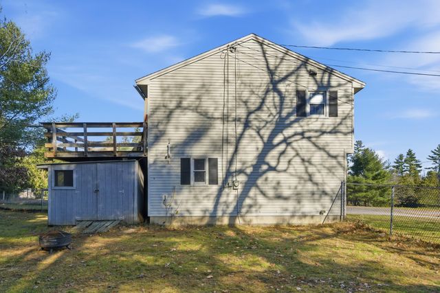 71 Goshen Drive, Loudon, NH 03307