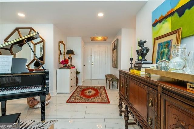 2870 Pharr Court South NW 3004, Atlanta, GA 30305