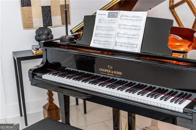 2870 Pharr Court South NW 3004, Atlanta, GA 30305