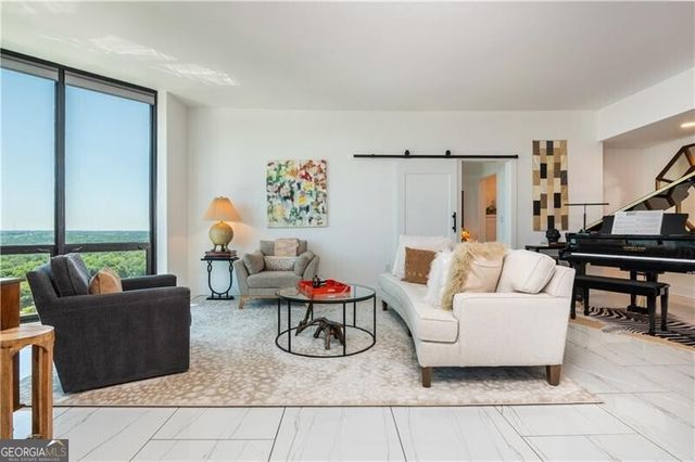 2870 Pharr Court South NW 3004, Atlanta, GA 30305