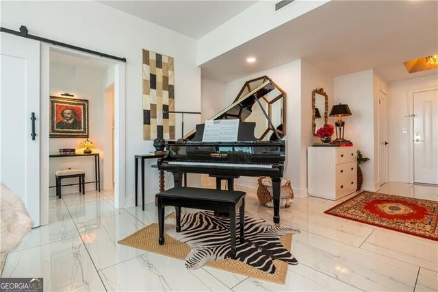 2870 Pharr Court South NW 3004, Atlanta, GA 30305