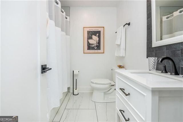 2870 Pharr Court South NW 3004, Atlanta, GA 30305