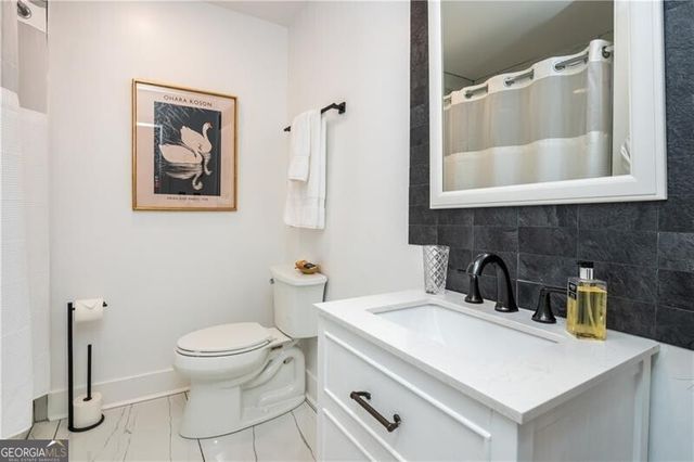 2870 Pharr Court South NW 3004, Atlanta, GA 30305