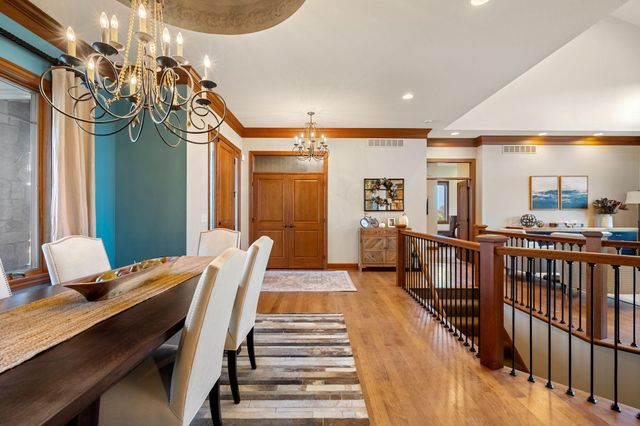 1859 Creekside Drive NE, Owatonna, MN 55060