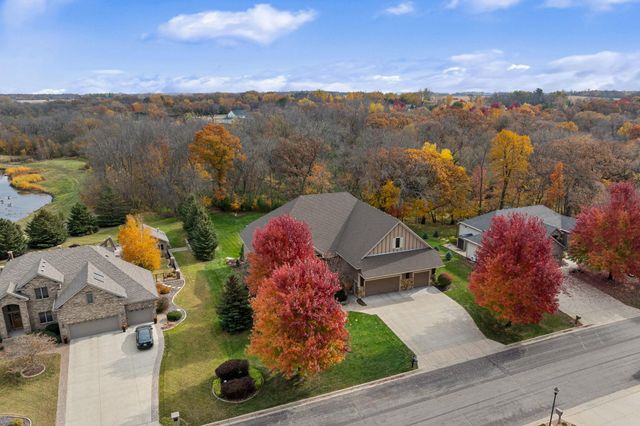 1859 Creekside Drive NE, Owatonna, MN 55060