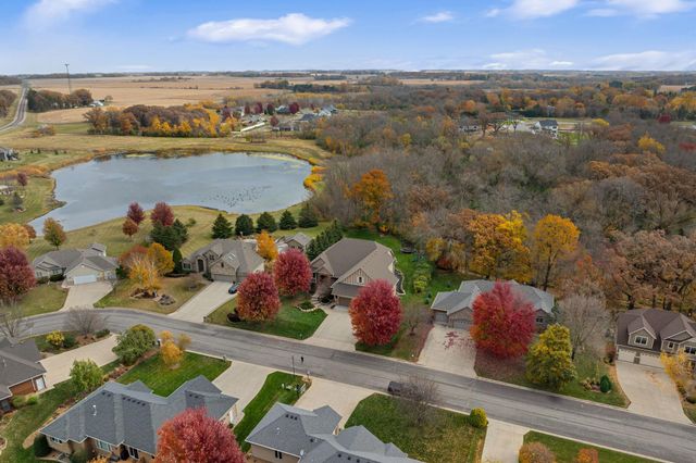 1859 Creekside Drive NE, Owatonna, MN 55060