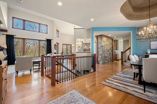1859 Creekside Drive NE, Owatonna, MN 55060