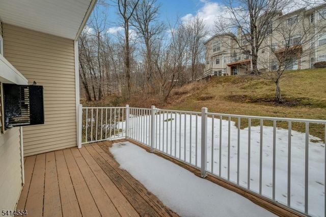 24 Dudley Ct, Green Brook Twp., NJ 08812