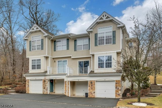 24 Dudley Ct, Green Brook Twp., NJ 08812