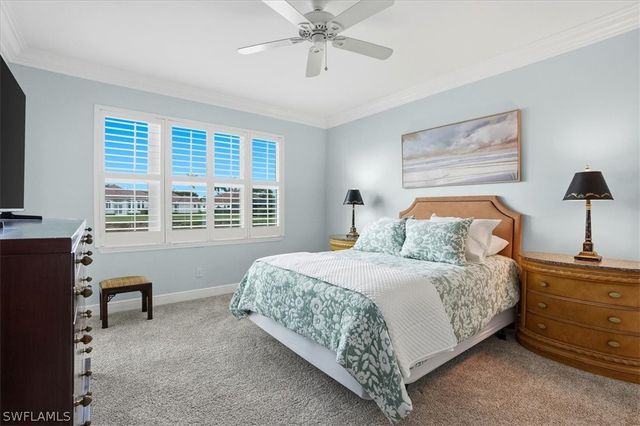 5963 Sand Wedge LN 203, Naples, FL 34110