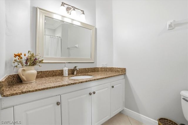 5963 Sand Wedge LN 203, Naples, FL 34110