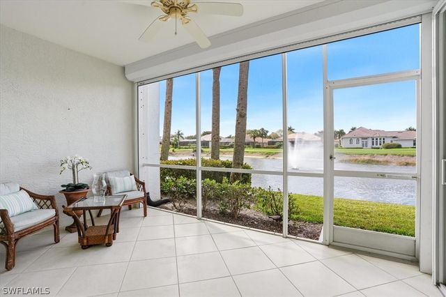 5963 Sand Wedge LN 203, Naples, FL 34110