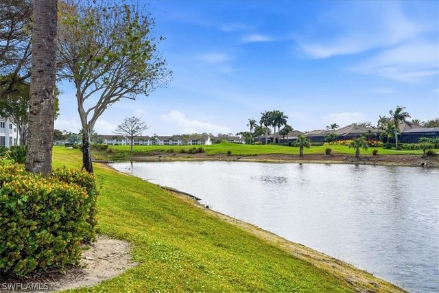 5963 Sand Wedge LN 203, Naples, FL 34110