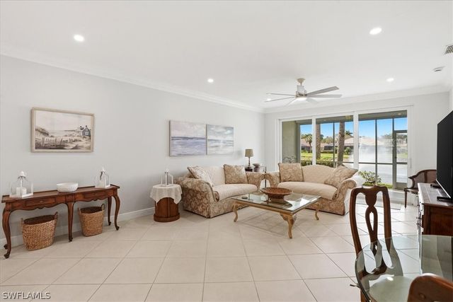 5963 Sand Wedge LN 203, Naples, FL 34110