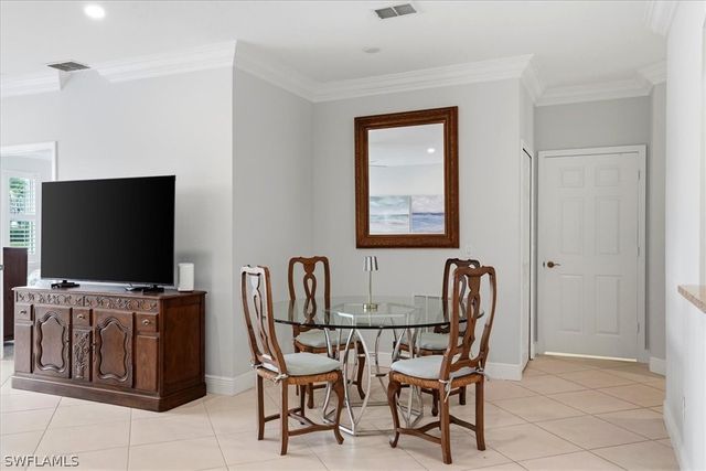 5963 Sand Wedge LN 203, Naples, FL 34110