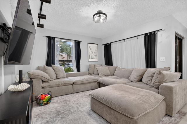 3331 NW 47th Avenue 3242, Coconut Creek, FL 33063