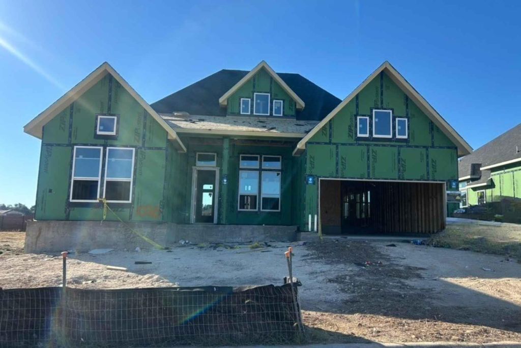 1025 Painted Horse DR, Georgetown, TX 78633