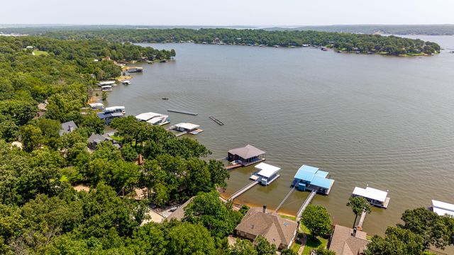 34670 Beach Road, Afton, OK 74331