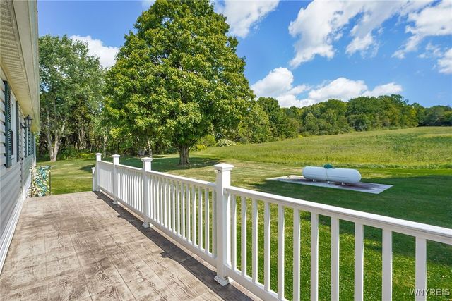 9862 Route 219, Ashford, NY 14171