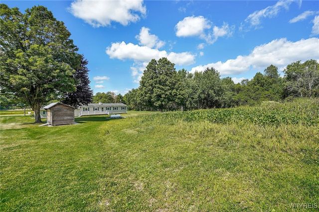 9862 Route 219, Ashford, NY 14171