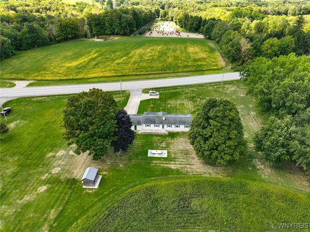 9862 Route 219, Ashford, NY 14171