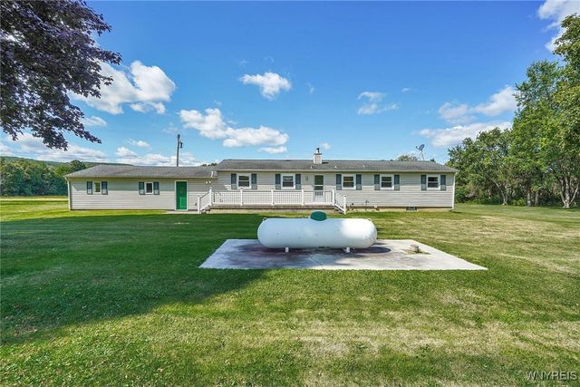 9862 Route 219, Ashford, NY 14171