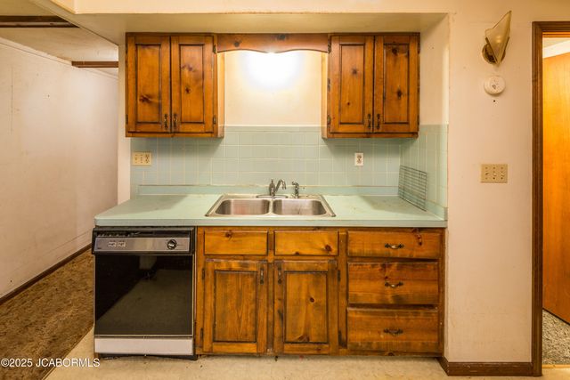 118 VALLEY VIEW DRIVE, Jefferson City, MO 65109