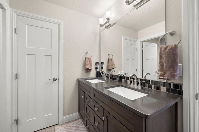 862 Moores Diamond Drive, Fruita, CO 81521