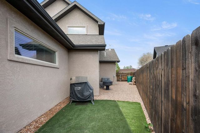 862 Moores Diamond Drive, Fruita, CO 81521