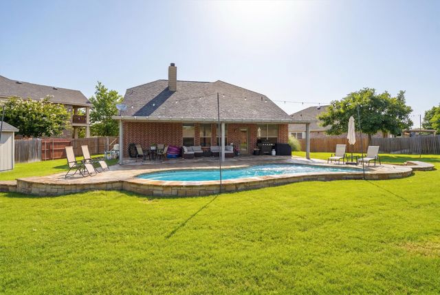 1365 Broadmoor Drive, Burleson, TX 76028