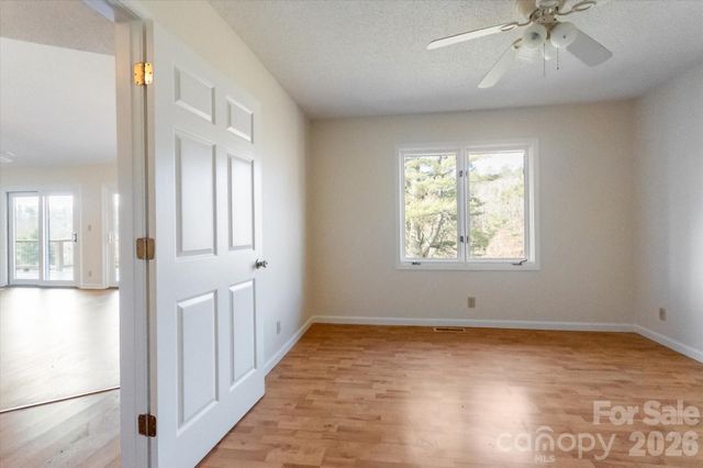 38 Eagle Run, Brevard, NC 28712