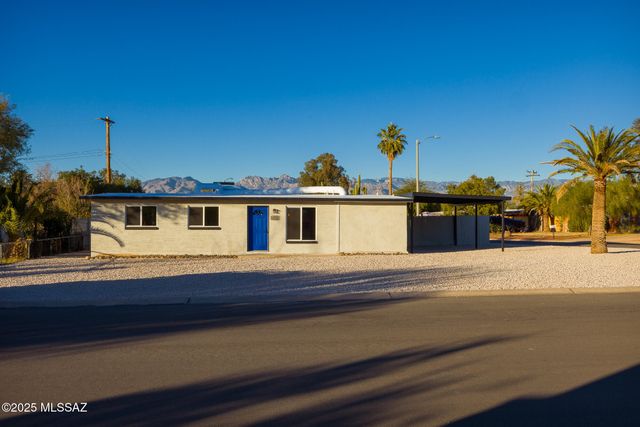 6533 E Calle Bellatrix, Tucson, AZ 85710