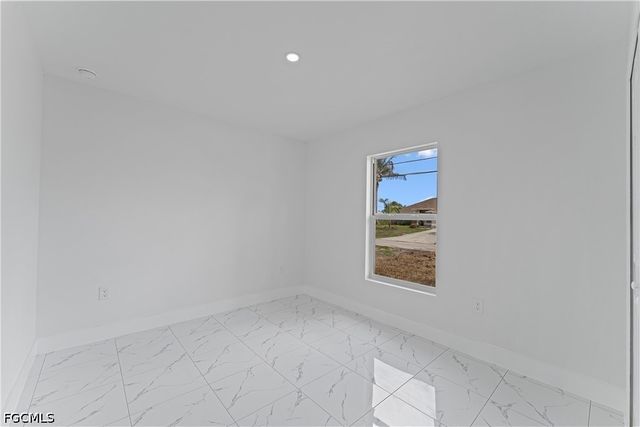 3403 41st ST SW, Lehigh Acres, FL 33976