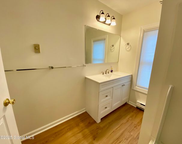 59 Van Dam Street Unit 2, Saratoga Springs, NY 12866
