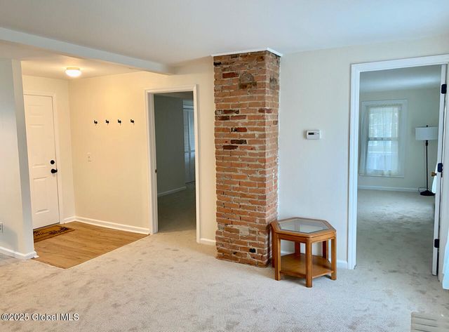 59 Van Dam Street Unit 2, Saratoga Springs, NY 12866