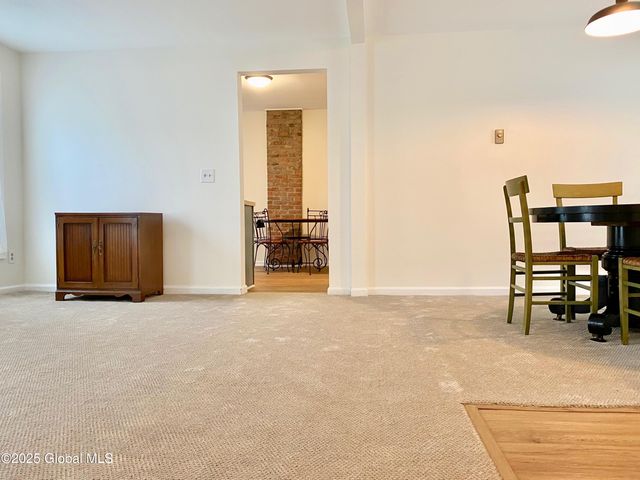59 Van Dam Street Unit 2, Saratoga Springs, NY 12866