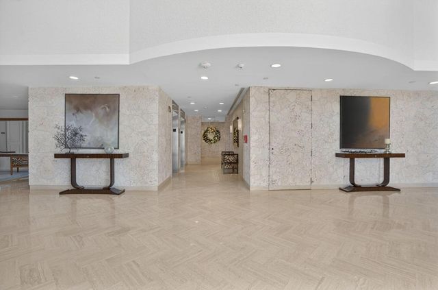 5080 N Ocean Drive 20c, Singer Island, FL 33404