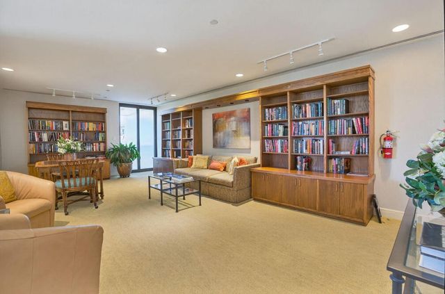 5080 N Ocean Drive 20c, Singer Island, FL 33404