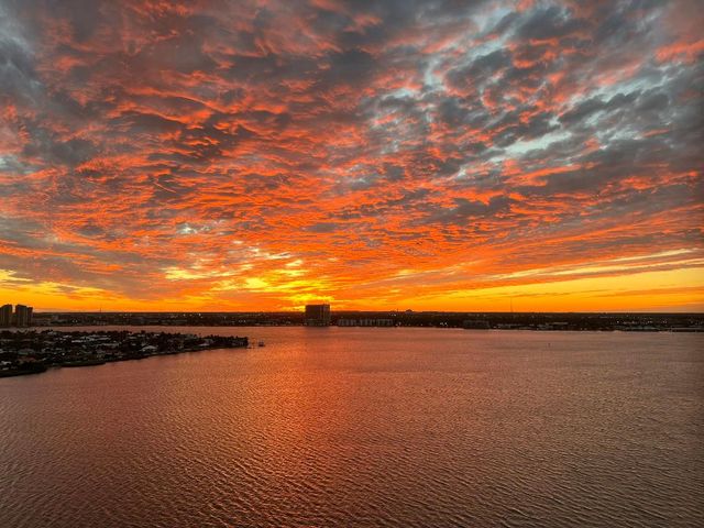 5080 N Ocean Drive 20c, Singer Island, FL 33404