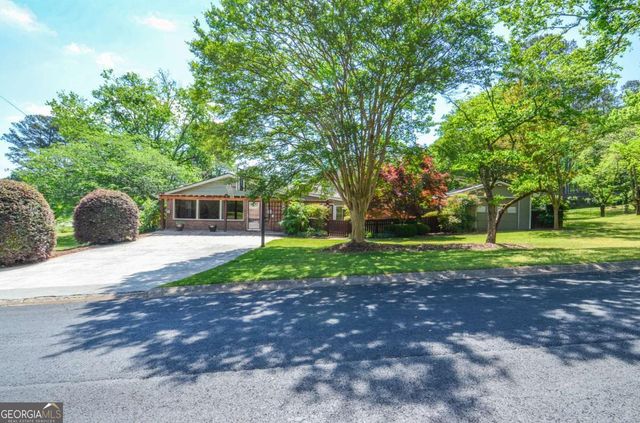 5586 Crestwood Drive, Stone Mountain, GA 30087